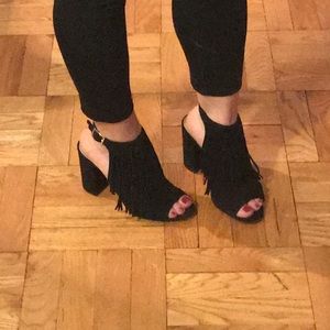 Vince Camuto Suede Black Fringe Block Heel Sandals